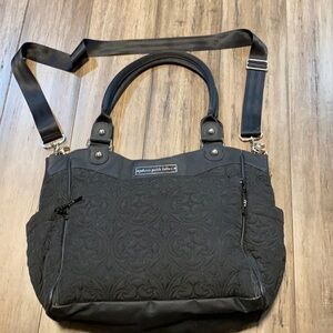 Petunia pickle bottom‎ carry all black quilted